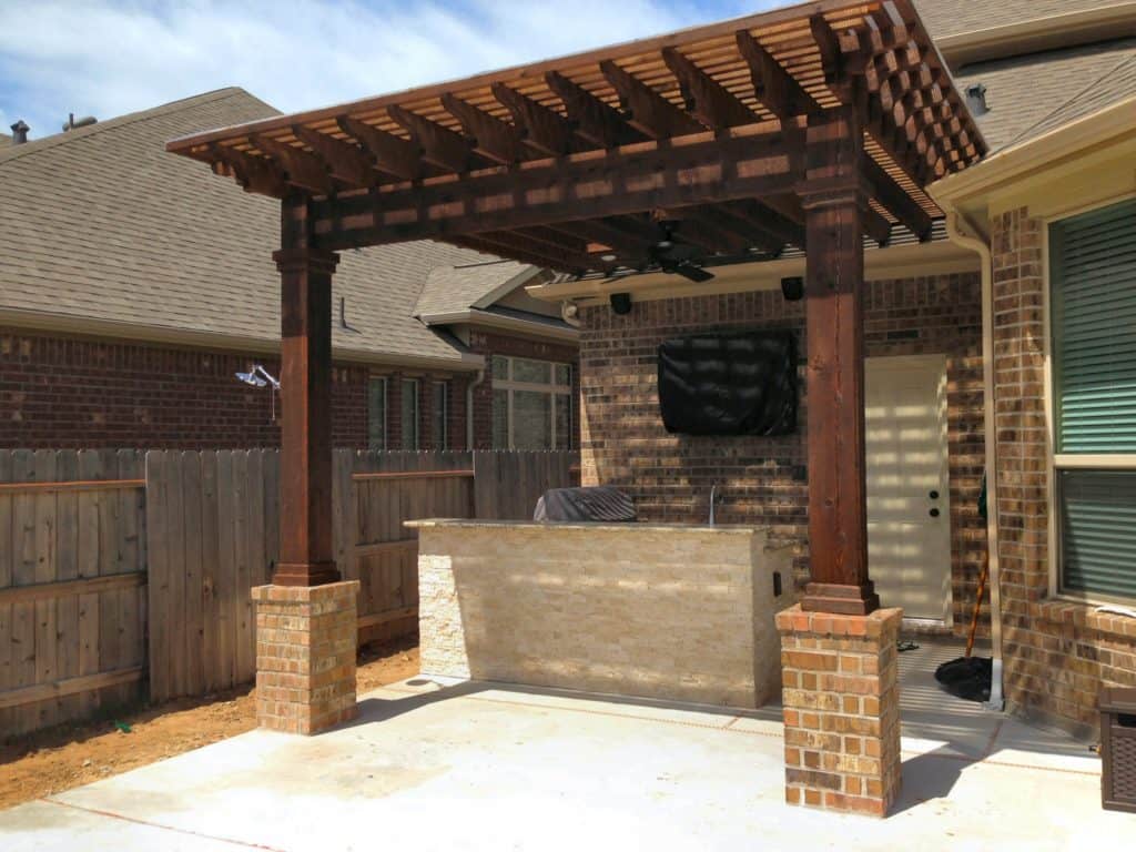 Outdoor Living - Outdoor Kitchens, Fire Pits, Pergolas and More